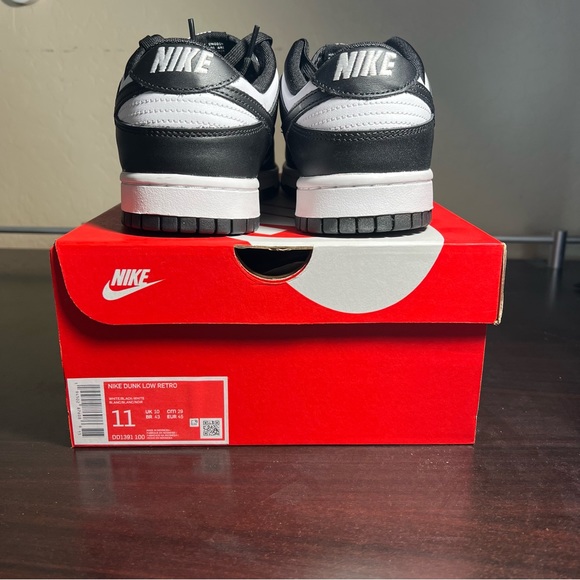 Nike Dunk Low Panda - Size 11 - Picture 4 of 6